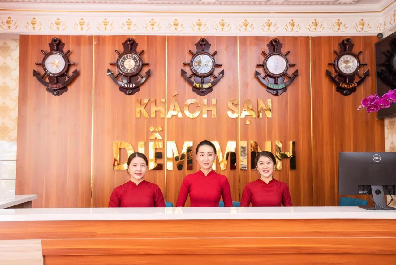 Khach San Diem Minh カントー エクステリア 写真